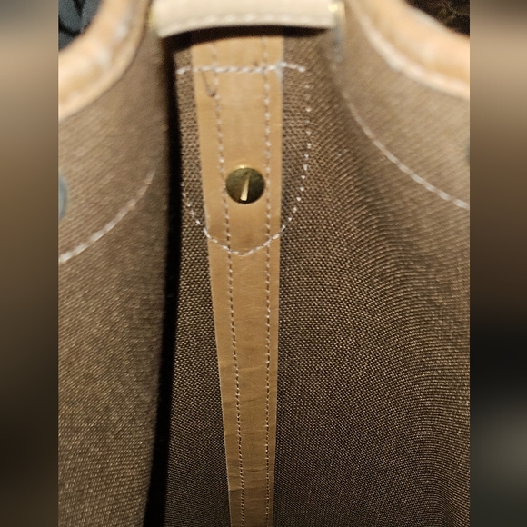 Christian Dior Leather Shoulder Bucket Bag w/ matching pouch. Honeycomb Line - Picture 10 of 10